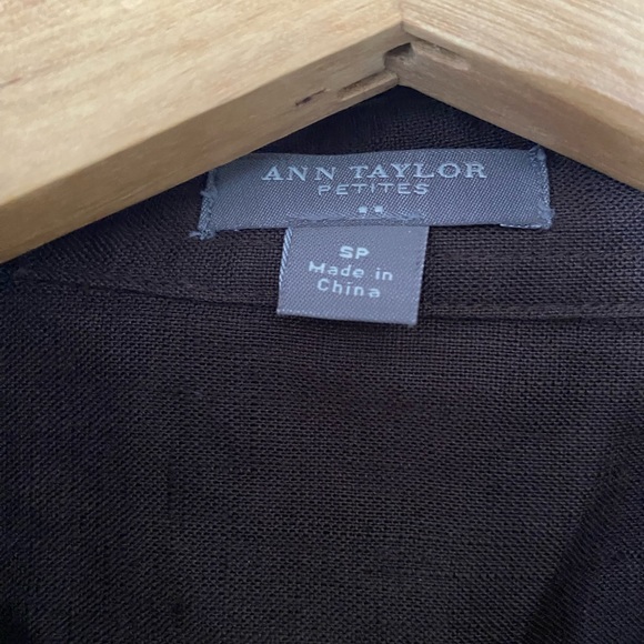 Ann Taylor linen blouse - Picture 2 of 5